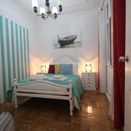 Nautic M1 R2 - Classy & Cozy Double Room With Shared Bathroom In Marques Pombal Lisboa Eksteriør billede