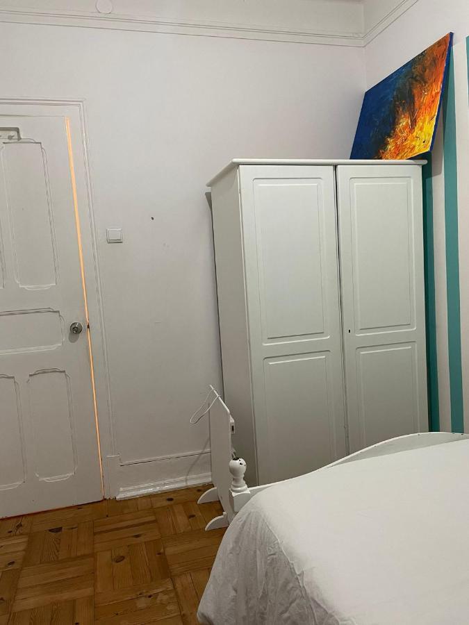 Nautic M1 R2 - Classy & Cozy Double Room With Shared Bathroom In Marques Pombal Lisboa Eksteriør billede